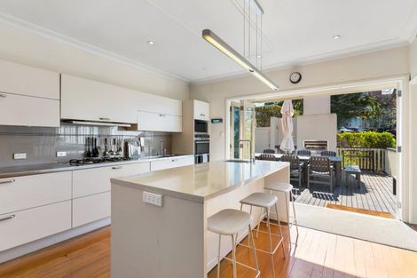 Photo of property in 9 Cathedral Place, Parnell, Auckland, 1052