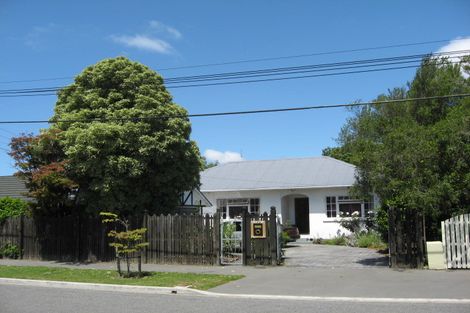 Photo of property in 102 Hawford Road, Opawa, Christchurch, 8023