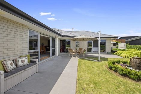 Photo of property in 3 Condor Crescent, Waiwhakaiho, New Plymouth, 4312