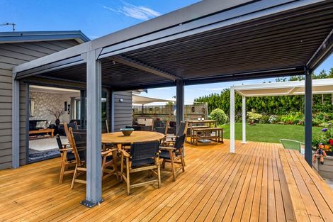 Photo of property in 98 Pitt Road, Hillsborough, New Plymouth, 4372