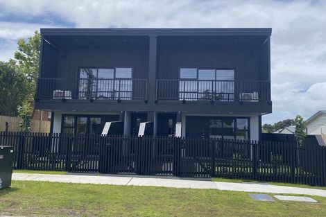 Photo of property in 3/43 Yeovil Road, Te Atatu Peninsula, Auckland, 0610