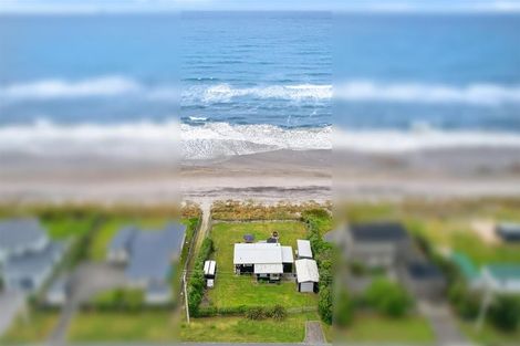 Photo of property in 17 Pukehina Parade, Pukehina, 3189