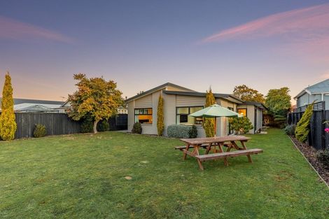 Photo of property in 15 Surrey Street, Linwood, Christchurch, 8062