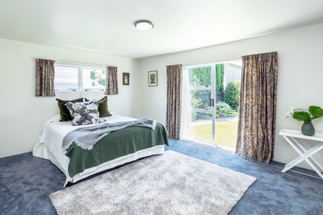 Photo of property in 15 Wood Street, Greytown, 5712