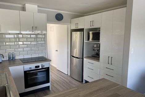 Photo of property in 2/10 Coroglen Avenue, Birkenhead, Auckland, 0626