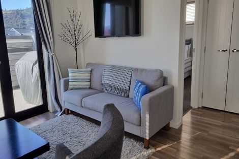 Photo of property in 6 Learning Rock Lane, Wanaka, 9305