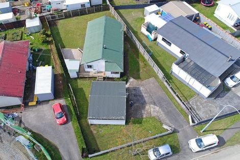 Photo of property in 51 Border Road, Henderson, Auckland, 0612