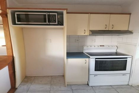 Photo of property in 1/4 Sydney Street, Hauraki, Auckland, 0622