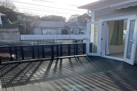 Photo of property in 5 Devon Street, Aro Valley, Wellington, 6021