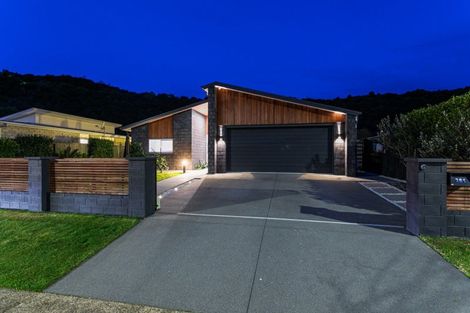 Photo of property in 261 Lakes Boulevard, Pyes Pa, Tauranga, 3112