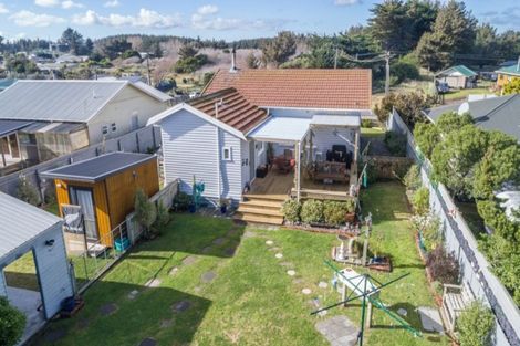 Photo of property in 22 Barling Street, Himatangi Beach, Foxton, 4891