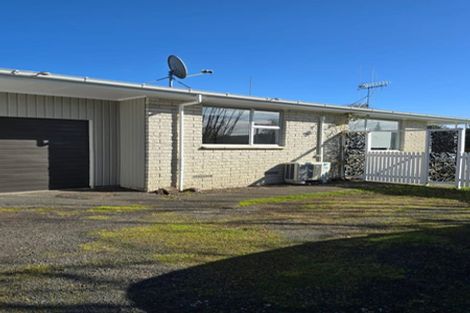 Photo of property in 2/4 Glasgow Street, St Andrews, Hamilton, 3200