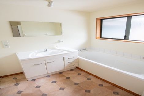 Photo of property in 25b Seymour Street, Hornby, Christchurch, 8042