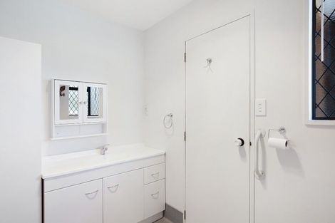 Photo of property in 1/3 Winters Road, Redwood, Christchurch, 8051