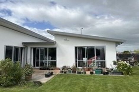 Photo of property in 14 Bargrove Close, Halswell, Christchurch, 8025