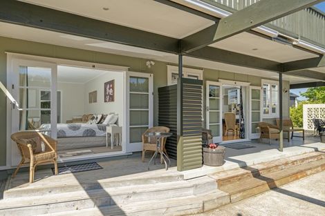 Photo of property in 13 Albert Street, Whitianga, 3510