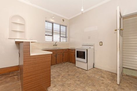 Photo of property in 14 De Lautour Road, Kaiti, Gisborne, 4010