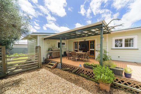 Photo of property in 44 Sherwill Street, Feilding, 4702