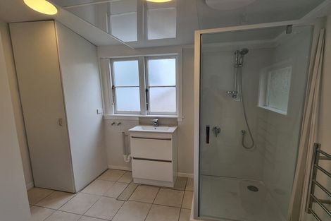 Photo of property in 130 Brougham Street, Mount Victoria, Wellington, 6011