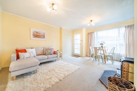 Photo of property in 1/59 Gemstone Drive, Birchville, Upper Hutt, 5018