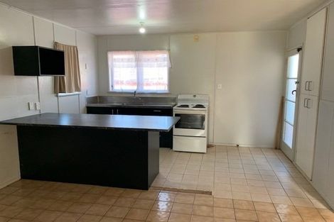 Photo of property in 180 Buckland Road, Mangere East, Auckland, 2024