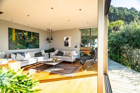 Photo of property in 77 Palliser Road, Roseneath, Wellington, 6011