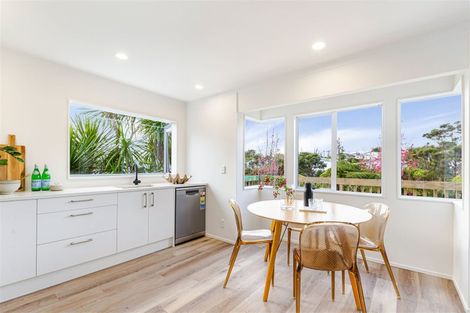 Photo of property in 1/51 Aeroview Drive, Beach Haven, Auckland, 0626