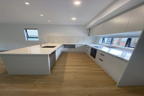 Photo of property in 32d Potter Avenue, Northcote, Auckland, 0627