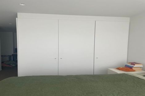 Photo of property in 25 Jean Caldwell Way, Island Bay, Wellington, 6023