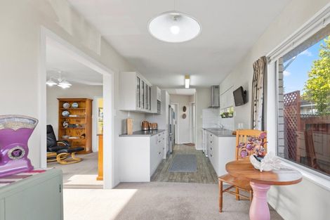 Photo of property in 24 Jenkins Avenue, Redwood, Christchurch, 8051
