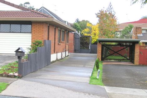 Photo of property in 2/23 Voltaire Court, Botany Downs, Auckland, 2010