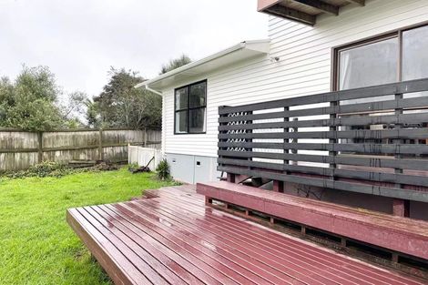 Photo of property in 122 Triangle Road, Massey, Auckland, 0614