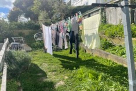 Photo of property in 66 Hawker Street, Mount Victoria, Wellington, 6011