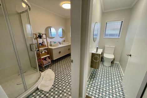 Photo of property in 27 Guthrie Street, Waterloo, Lower Hutt, 5011