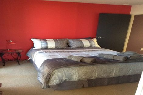 Photo of property in 33c Cranmer Square, Christchurch Central, Christchurch, 8013