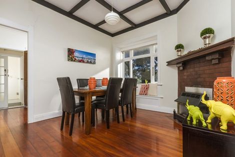 Photo of property in 147 Vauxhall Road, Narrow Neck, Auckland, 0624