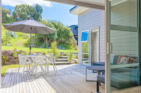 Photo of property in 5 Ross Place, Whiritoa, Whangamata, 3691