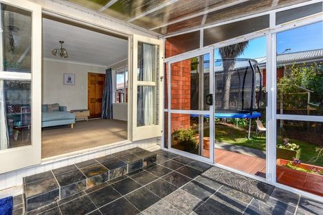 Photo of property in 2/6 Nanette Street, Upper Riccarton, Christchurch, 8041