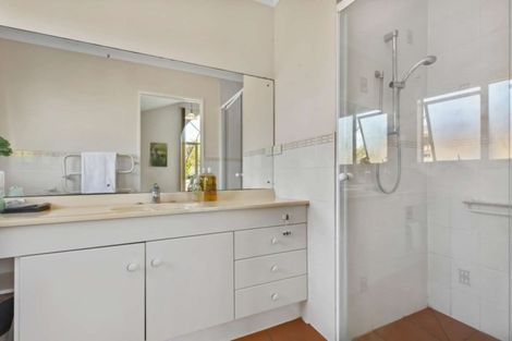 Photo of property in 12 Tington Avenue, Wattle Downs, Auckland, 2103