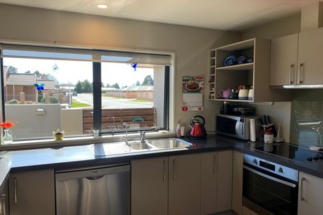 Photo of property in 112 Neplusultra Street, Cromwell, 9310