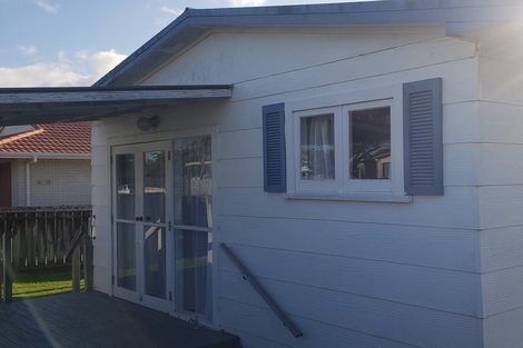 Photo of property in 29 Moana Road, Paraparaumu, 5032