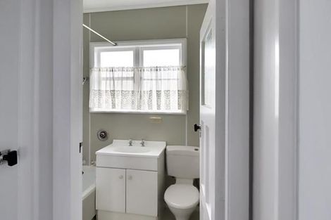 Photo of property in 26 Naenae Road, Naenae, Lower Hutt, 5011