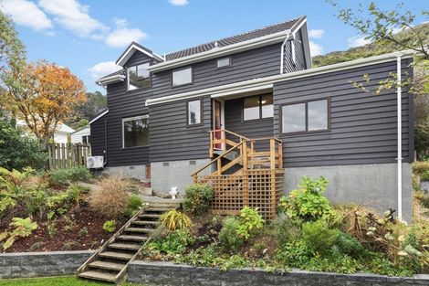 Photo of property in 85 Percy Dyett Drive, Karori, Wellington, 6012