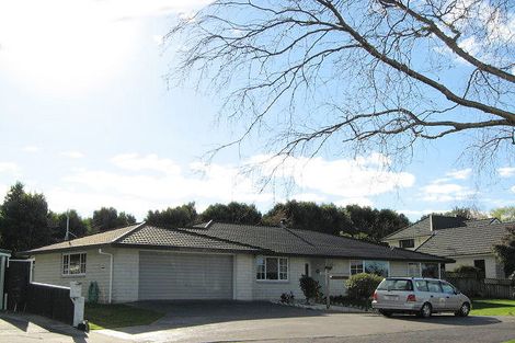 Photo of property in 12 Dunallen Avenue, Marton, 4710