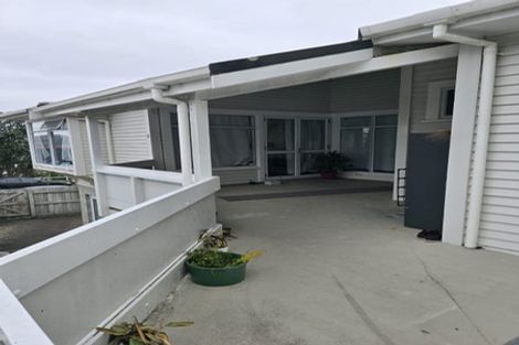 Photo of property in 80 Queens Drive, Lyall Bay, Wellington, 6022
