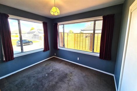 Photo of property in 14 Lomax Place, Islington, Christchurch, 8042