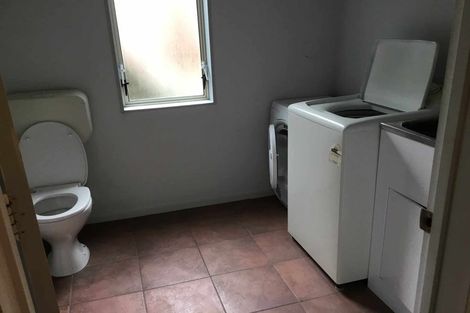 Photo of property in 12 Cosy Dell Road, North Dunedin, Dunedin, 9016