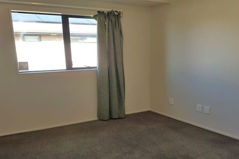 Photo of property in 20 Roto View, One Tree Point, 0118