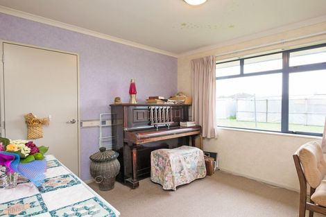 Photo of property in 26 Geneva Terrace, Kelvin Grove, Palmerston North, 4414
