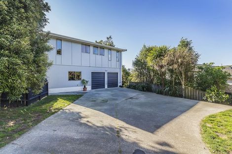 Photo of property in 3 Achilles Close, Tawa, Wellington, 5028